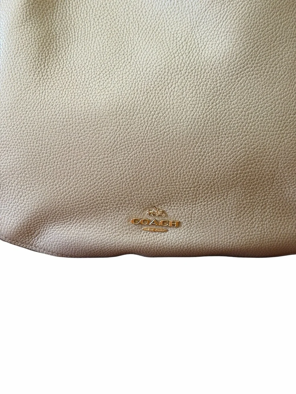 Coach Chelsea Hobo 32 Beechwood Pebbled Leather Shoulder Crossbody Bag